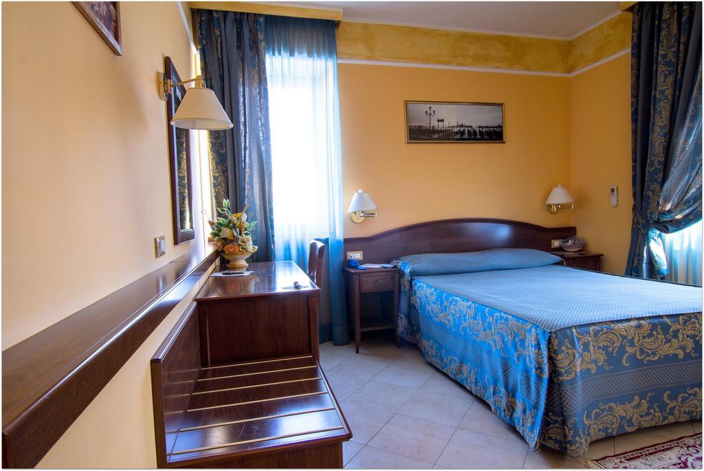 B&B Degli Amici Ciampino Szoba fotó