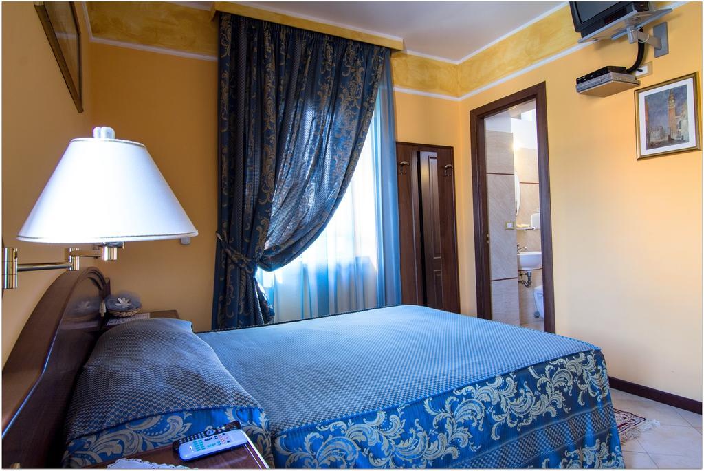 B&B Degli Amici Ciampino Szoba fotó